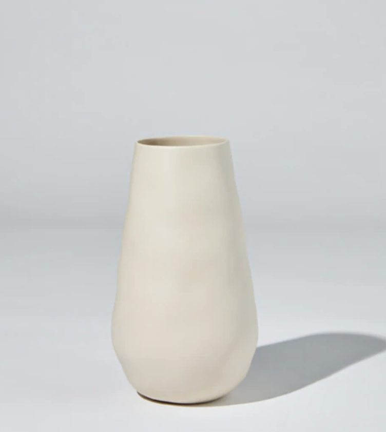 Teardrop Vase Chalk White (L)